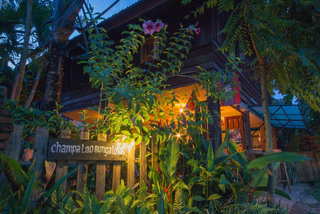Champa Lao Bungalows Hotel Vang Vieng Exterior foto