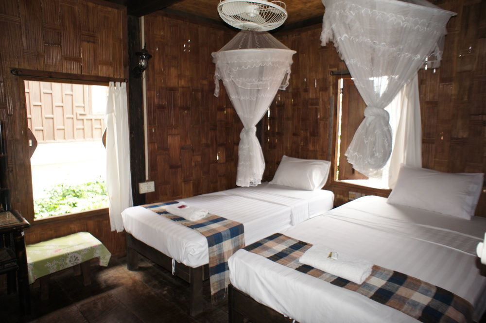 Champa Lao Bungalows Hotel Vang Vieng Exterior foto